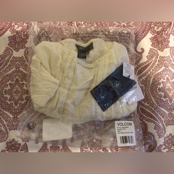 NWT Volcom Anytime Cami Top - Picture 5 of 6